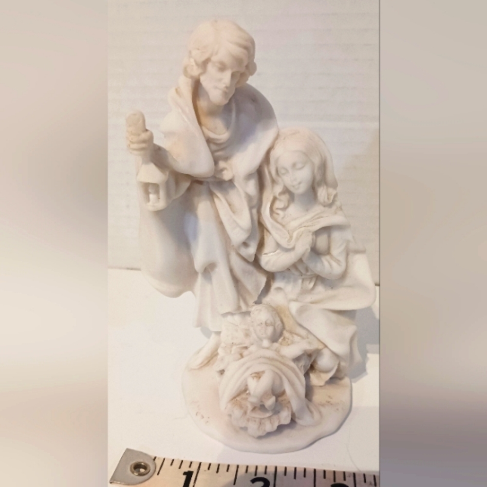 Nativity Scene by Vittoria ‎ Christmas Beautiful